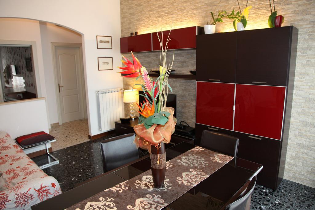 Apartamento A Casa Di Simone A Viareggio Exterior foto