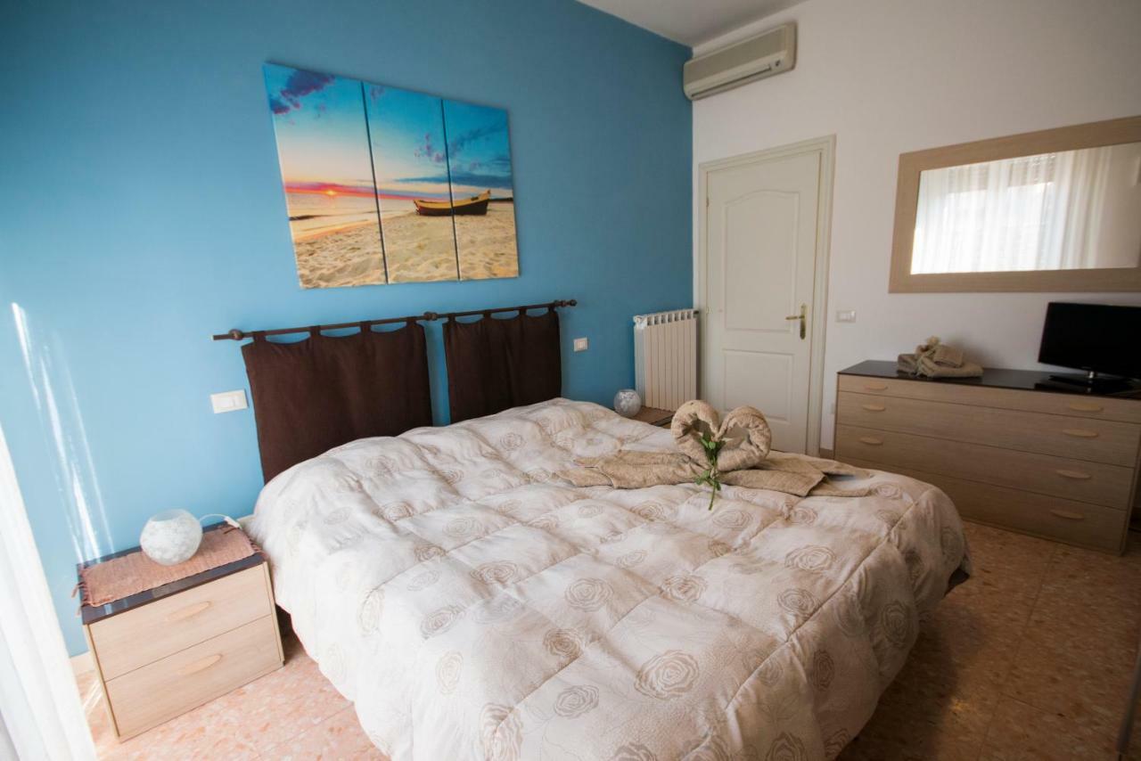 Apartamento A Casa Di Simone A Viareggio Exterior foto